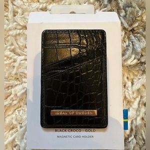 Ideal of Sweden MagSafe card holder